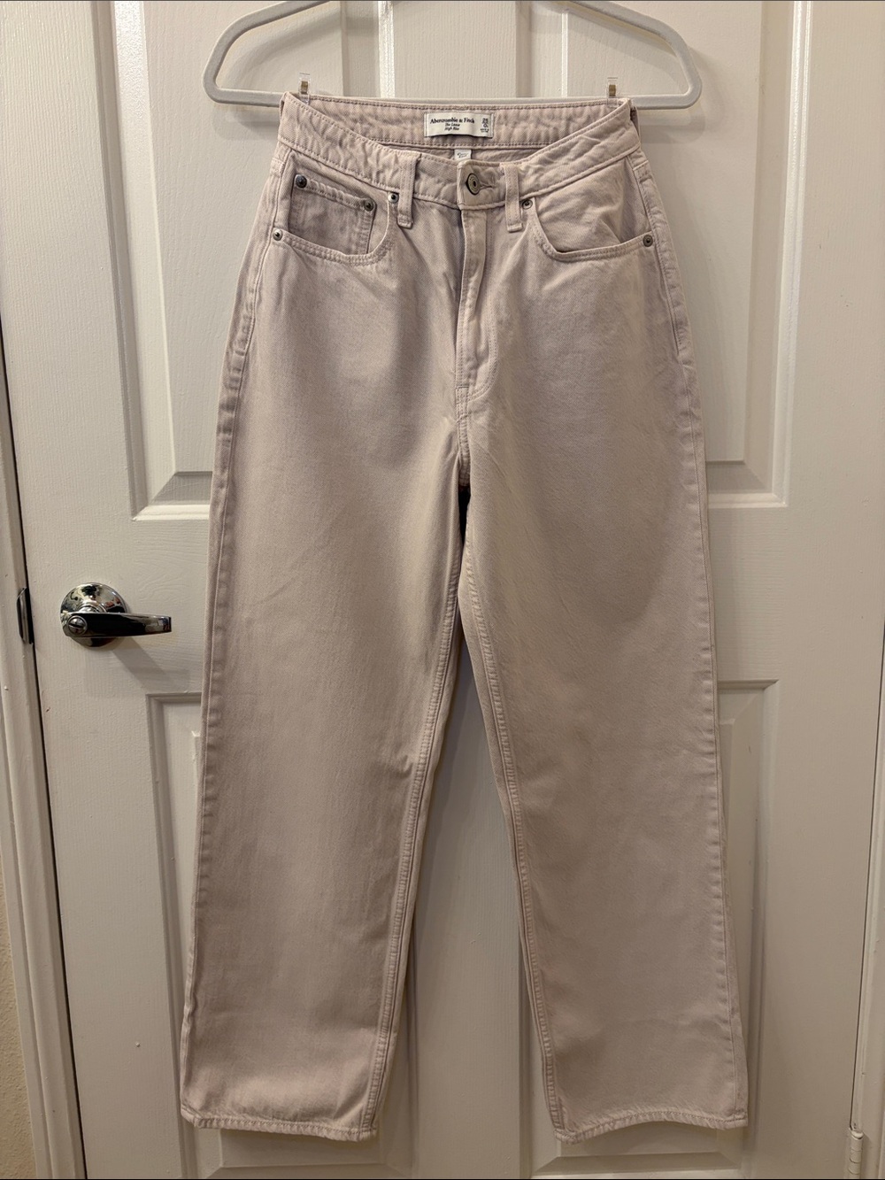Abercrombie & Fitch Curve Love Loose High Rise Jean in Cream 25R/0R